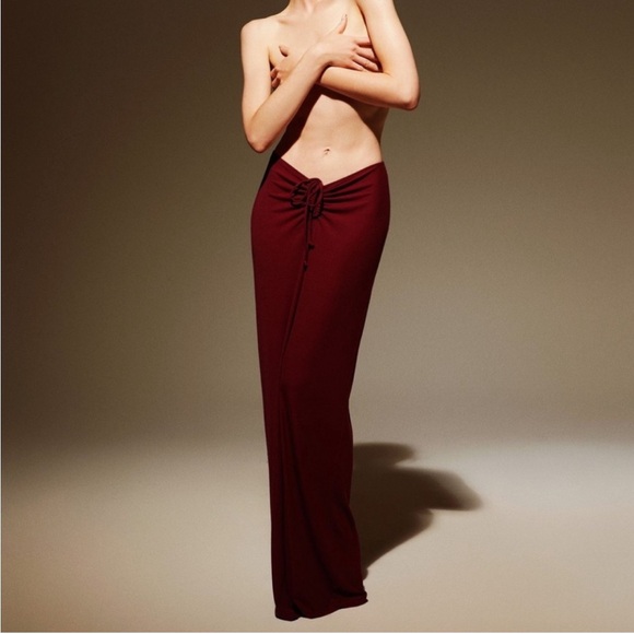 Skims Soft Lounge Crop Long Sleeve & Ruched Long Skirt Set Color Wine - Picture 2 of 15